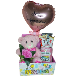 CESTA 02-Urso Pelúcia 18cm+Caneca Porcelana 325ml+Chocolates Variados+Balão